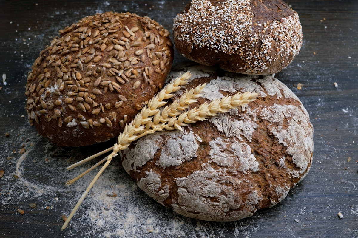 Frisch gebackene Brote der Bäckerei Kornfeld in Linz